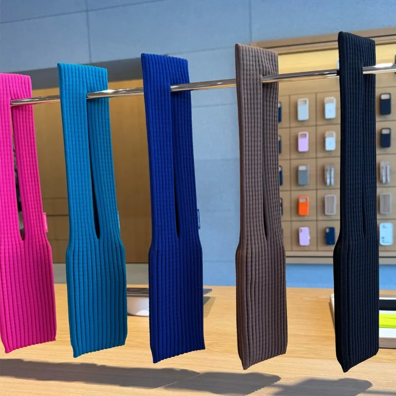 

New style bags for women, fashionable hand-knitted armpit bags, niche shoulder bags, woolen mobile phone bags for class