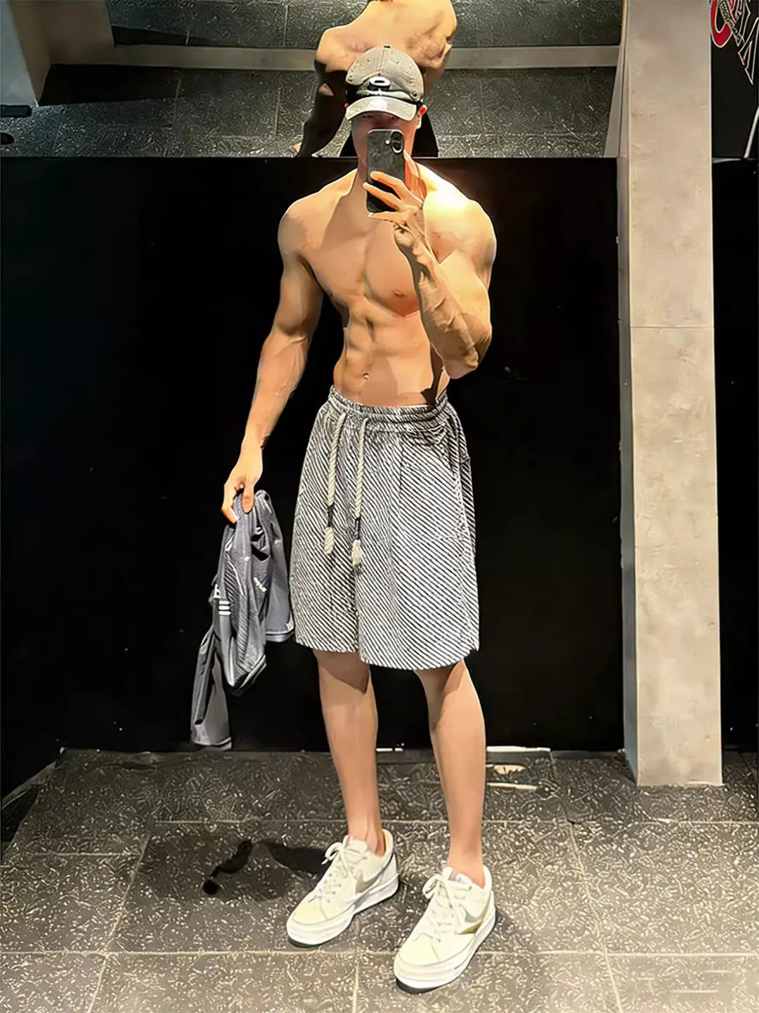 

White Zebra Print Men's Short Shorts Fitness Sporty Wide Leg Pants Casual Summer High Waist Straight Leg Pants
