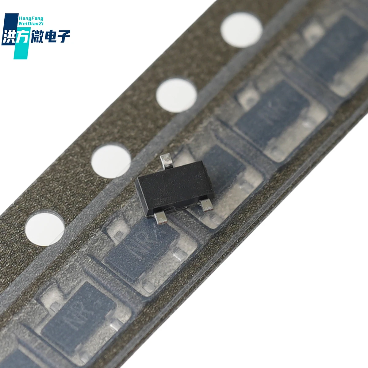 10-100PCS Origin.Middle Power Transistor，Low saturation voltage,1W，50V，3A，（NPN）(BJT) TSMT3（SC-96）：2SCR543RTL，Marking：NR