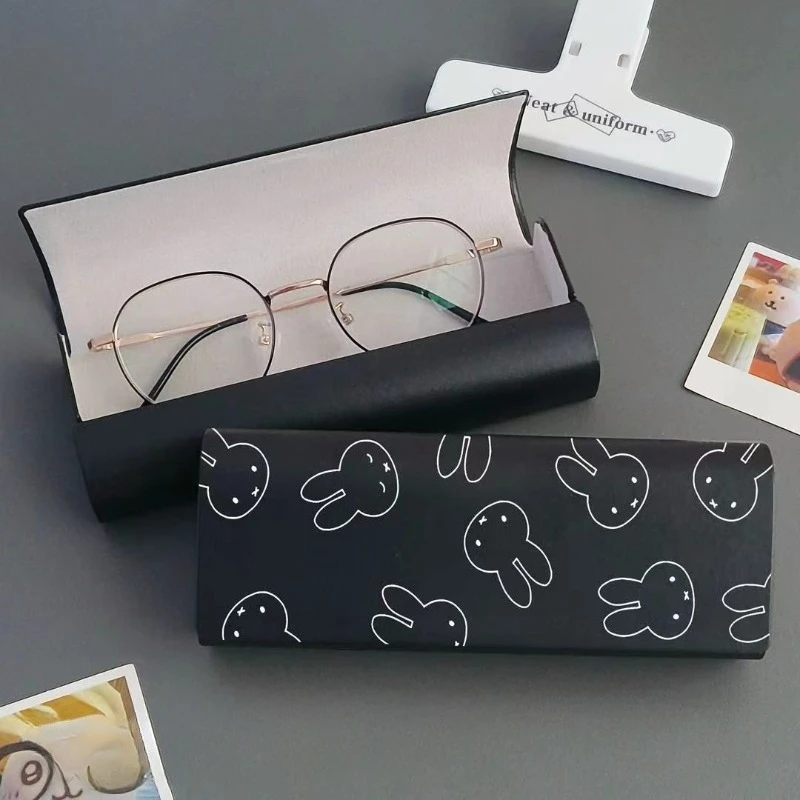 New Miffy Rabbit Cute Creative Cartoon Pattern Men's and Women's Fashionable Personalized Portable Magnetic Glasses Case Gift view 2