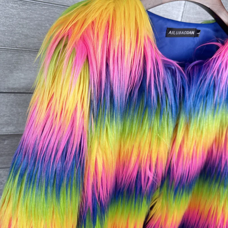 Szykowny kolorowy trencz ze sztucznego futra z norek Mitation Fox Fur Długa puszysta kurtka Rainbow Color Printed Furry Jaqueta Tops