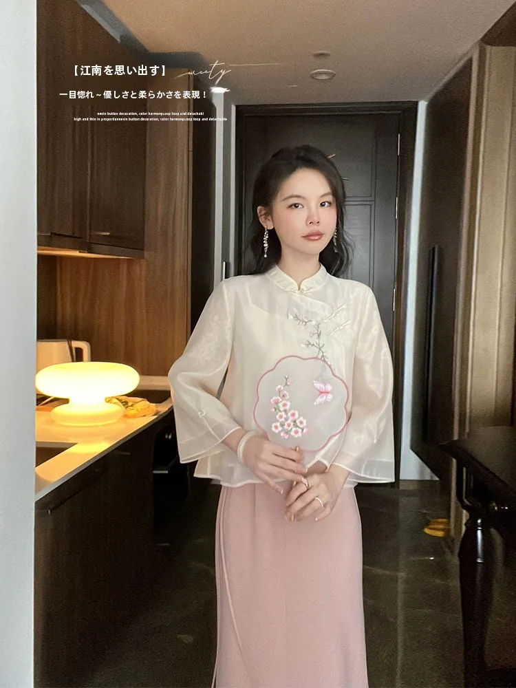 

Ele Lady Squirrel Miss Embroidered Long Sve Stand Collar irt Women's Spring Faionable Traditional Chinese Sle Top