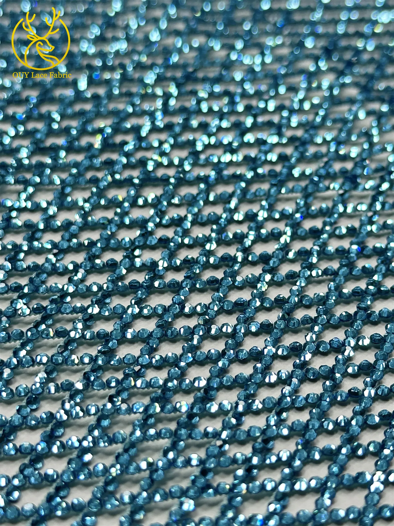 Eisblauer Nigerianischer Glasdiamant-Netzstoff 2026 Hochwertiger Afrikanischer Spitzenstoff Hochglänzender Hochzeits- und Partykleid-Stoff zum Nähen – Detail 7