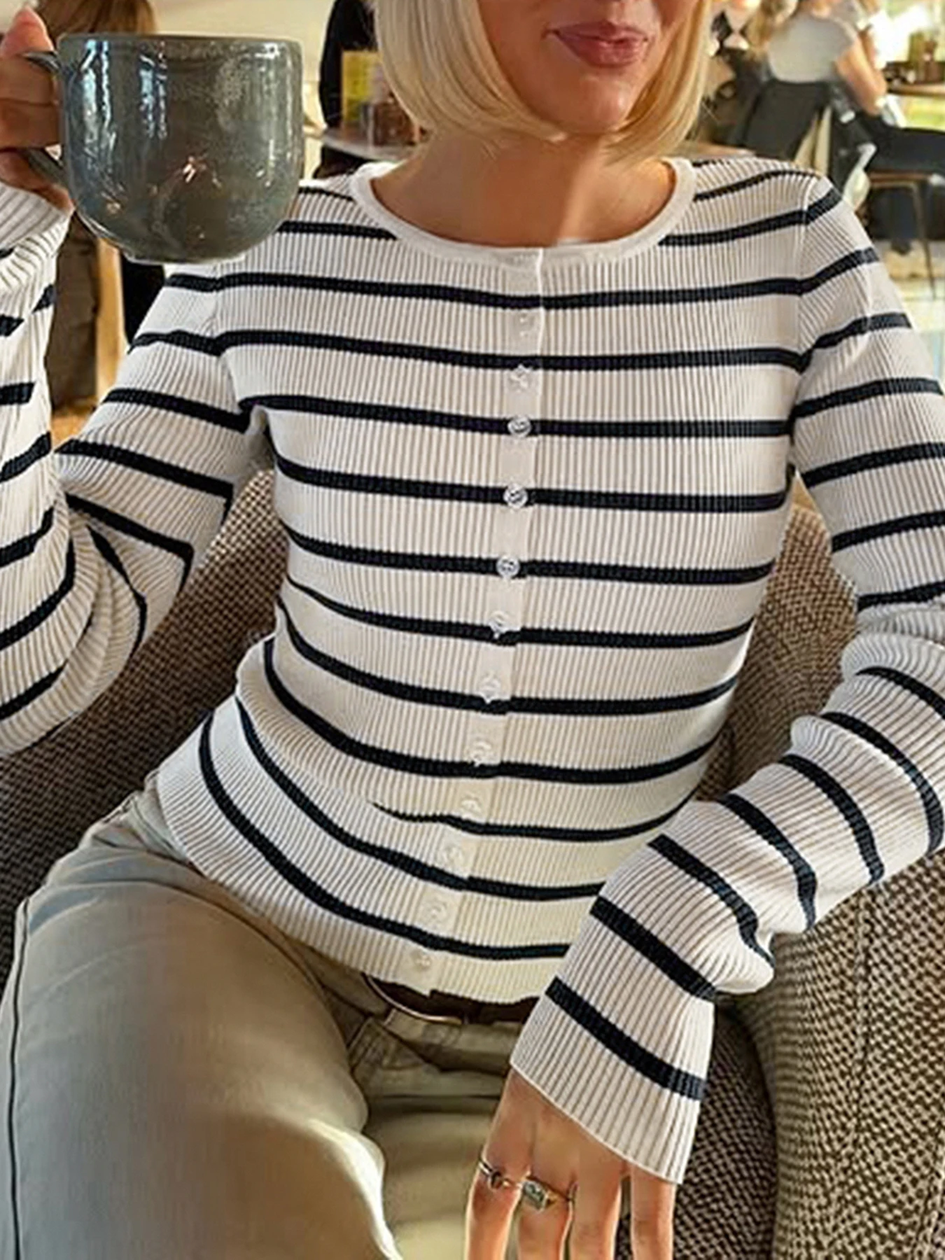 

Sweetown Simple Causal Fashion Striped Patchwork Women Knitted Sweater Autumn New Button Design Cardigan