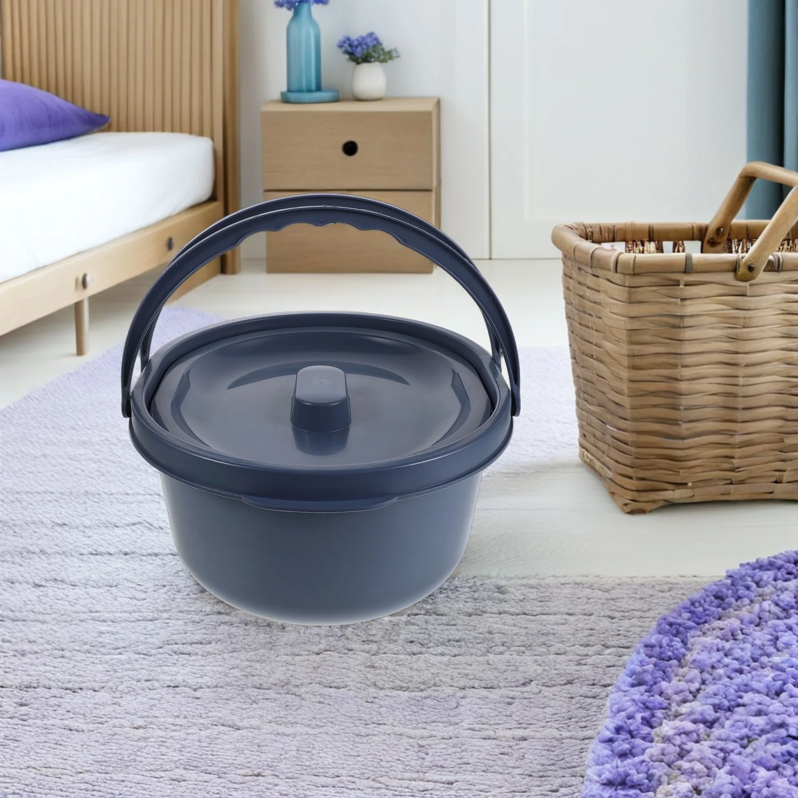 مقلاة سرير لكبار السن: وعاء بول محمول مع غطاء دلو صوان عالي التحمل للاستخدام المنزلي في المستشفى أثناء السفر وغرفة النونية والمرحاض