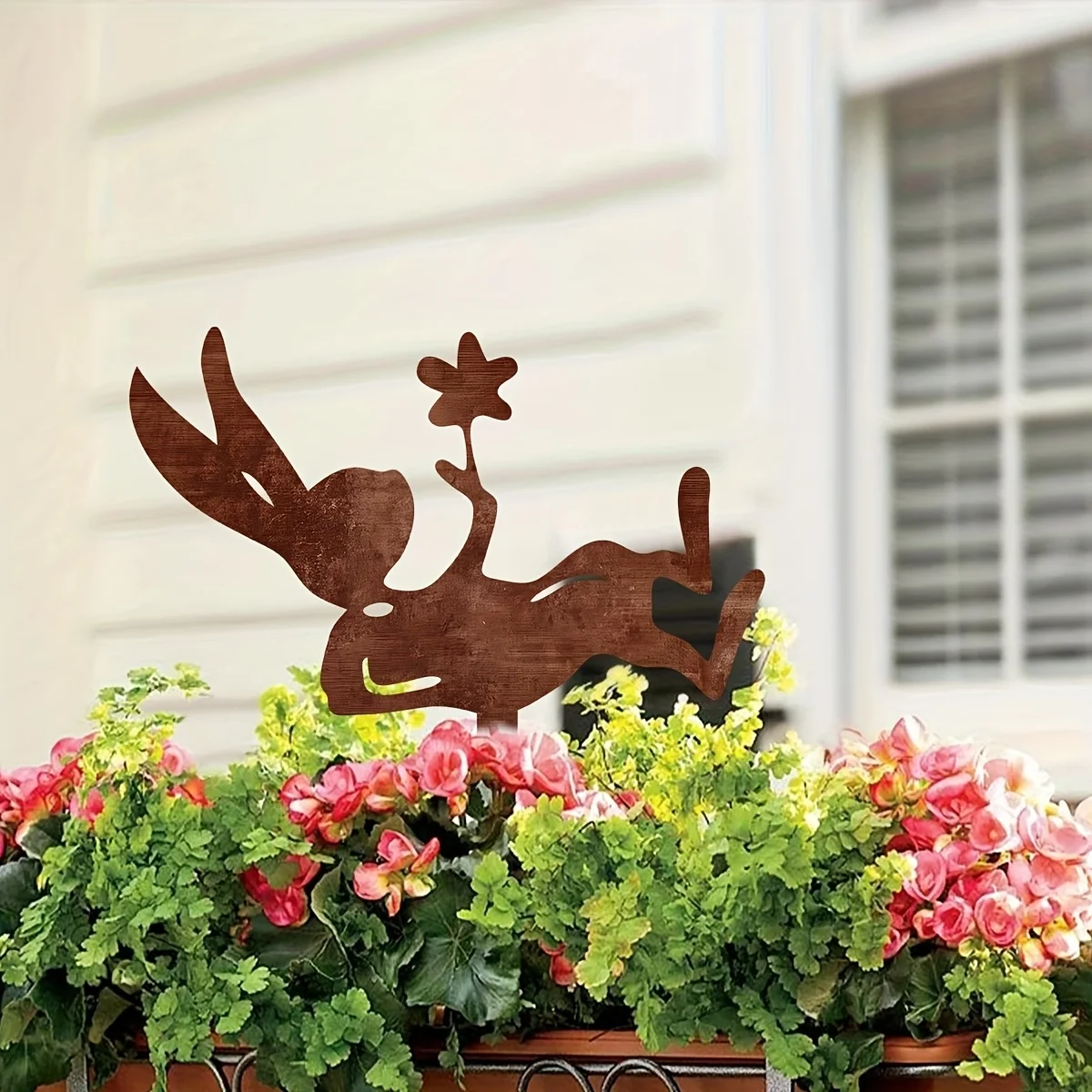 1pc Rusty Bunny Metal Garden Stake - Whimsical Floral Design, Durable Metal Outdoor Decor for Lawn, Balcony, Patio