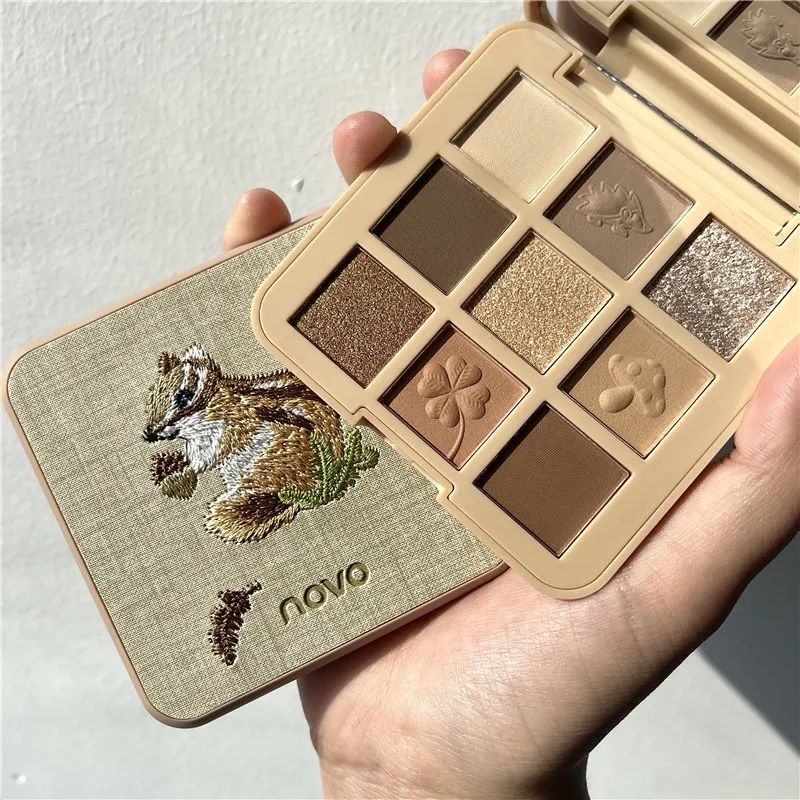 NOVO 9 Colors Animal Embroidery Eyeshadow Palette Matte Glitter Cute Eyeshadow Makeup Palette Long-lasting Nude Eye Pigments