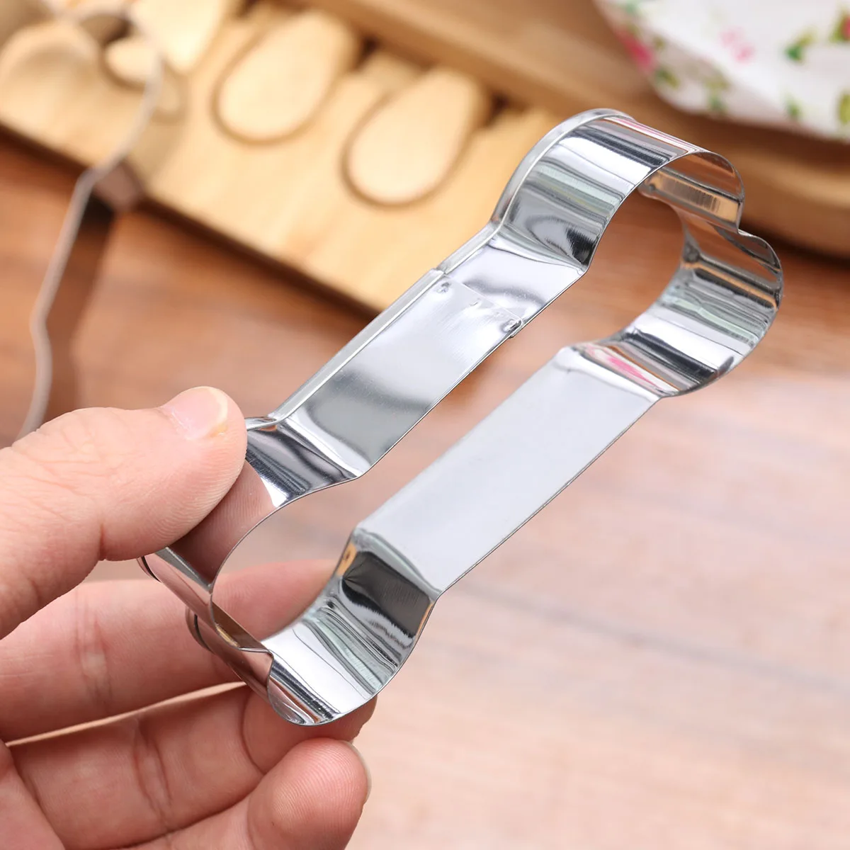 

3 pcs Dog Bone Cookie Cutters Stainless Steel Baking Mold For Diy Pet Treats Halloween Christmas Party Kitchen Baking Tools