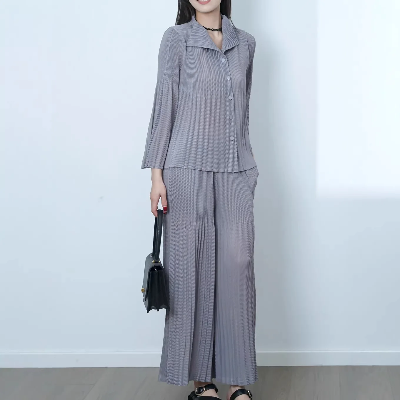 

Miyake Folds 2026 New Spring and Summer Set of Fashionable Fashionable Ageing Two-piece Women's Clothing with A Complete Set Of