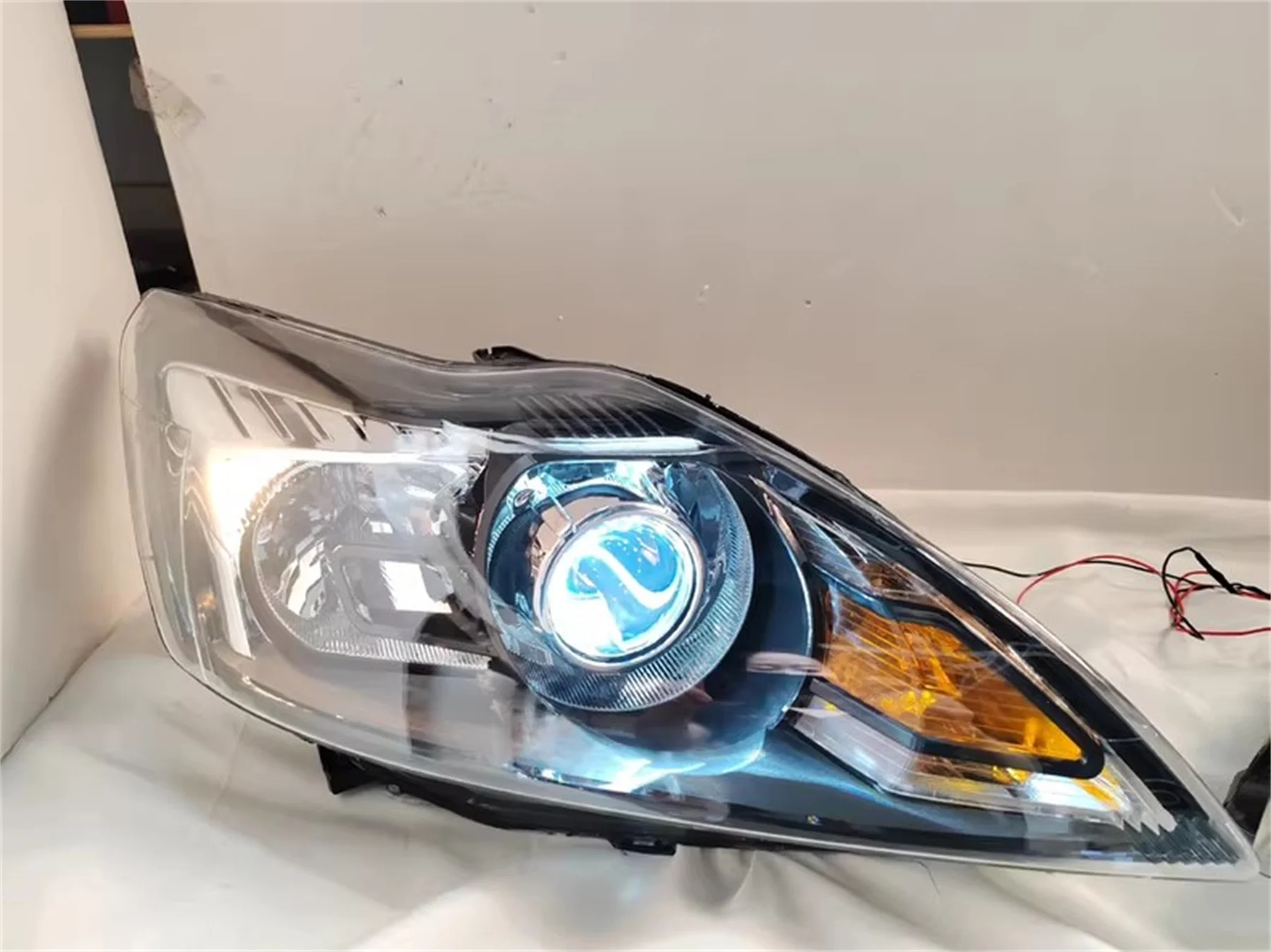 

Car Headlight Head Lamp Devil Angel Eyes lens for Ford Focus 2025