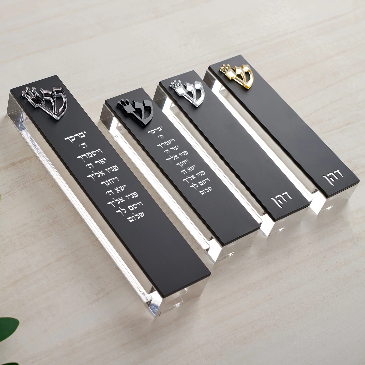 حافظة Mezuzah الحديثة المخصصة من الأكريليك ثلاثية الأبعاد قطع Mezuzah هدية يهودية شخصية هدية طفل جديد هدية منزلية جديدة نعمة منزلية يهودية