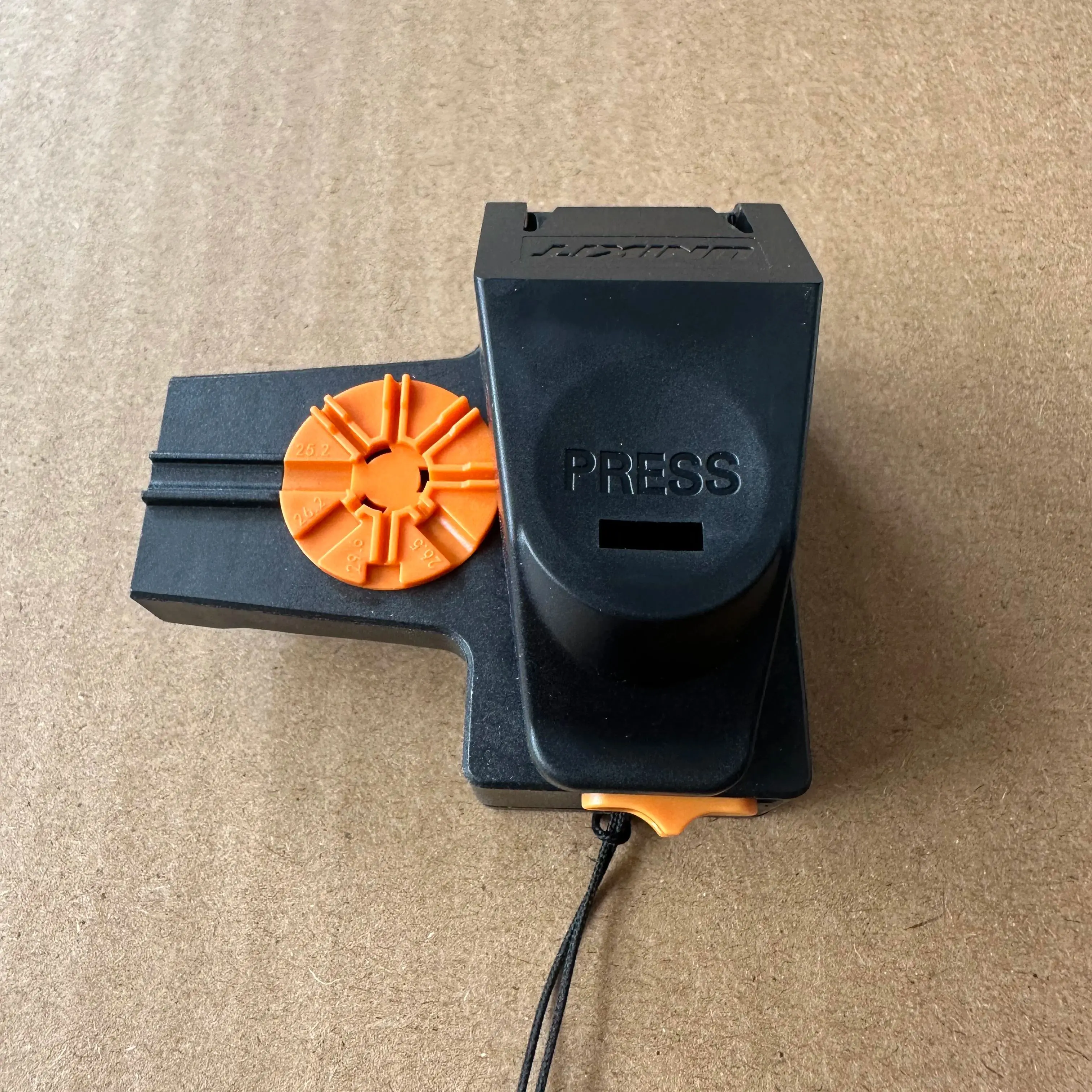 FC-20D FC-20T Plastic Mini Fiber Optic Cutter Tungsten Steel Sheet FTTH Optical Fiber Cleaver Tool Free Shipping