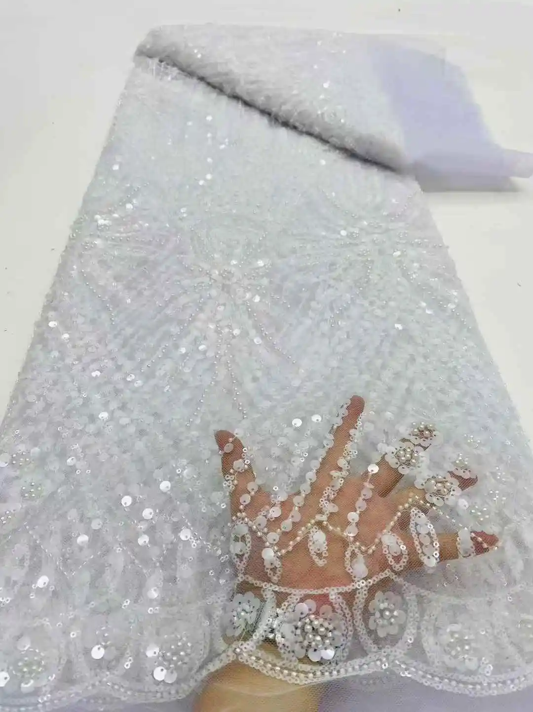 

French Sequins Net Lace Fabric 2025 High Quality African Lace Fabric Nigerian Embroidery Tulle Party Lace Fabric Wedding Dress