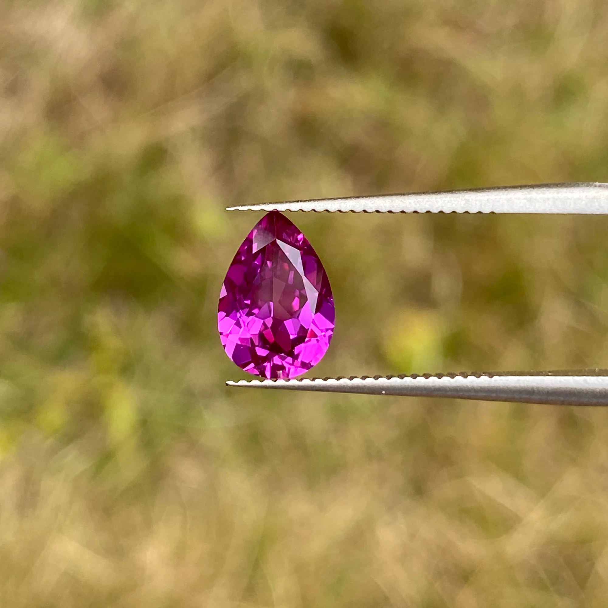 Eme jewe مختبر نمت الياقوت الكمثرى قطع الأحجار الكريمة للسحر مواد صنع المجوهرات المتقدمة مع شهادة DIY