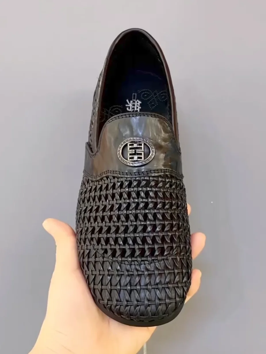 

Новые мужские повседневные туфли 3123 из натуральной кожи с плетеным верхом, удобные, высококачественные, элегантные, модные, молодежные, трендовые, для делового повседневного стиля, на резиновой подошве.
