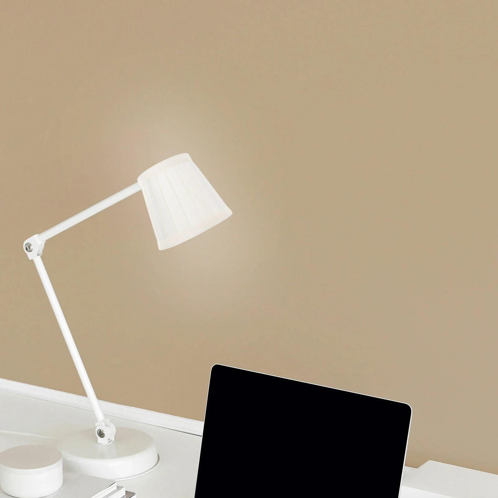 

Barrel Lampshade Cloth Replacement Ceiling Lamp Shade European Style Clamping Design for Wall Bedside Light Dustproof Lamp Cover