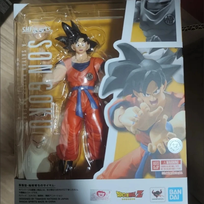 

Периферийные украшения Bandai Banpresto SHFSon Goku 2,0 Earth Super Saiyan, черные волосы, Dragon Ball Z, аниме-фигурка, модель, подарочная кукла