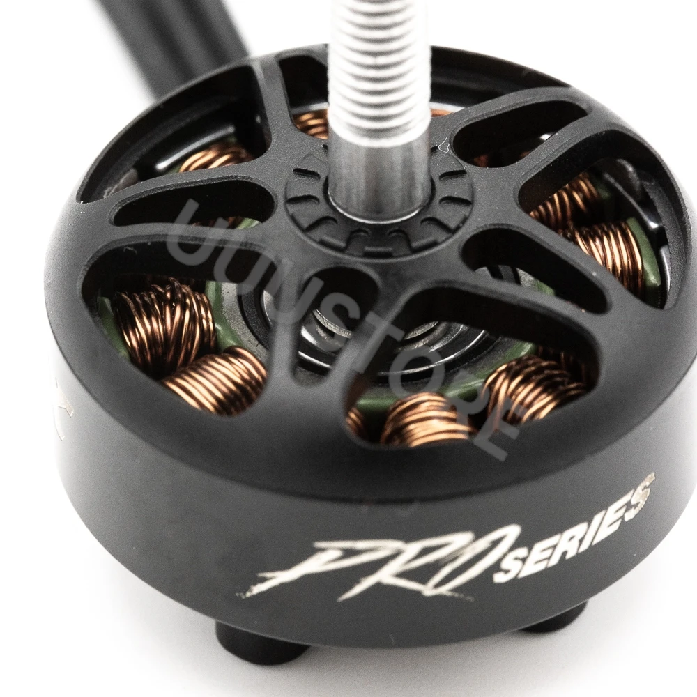 1 or 4 PCS EMAX PRO Series 2808 1350KV 1500KV 3-6S 1900KV 3-4S Brushless Motor for 5 Inch to 7 Inch FPV RC Racing Drones