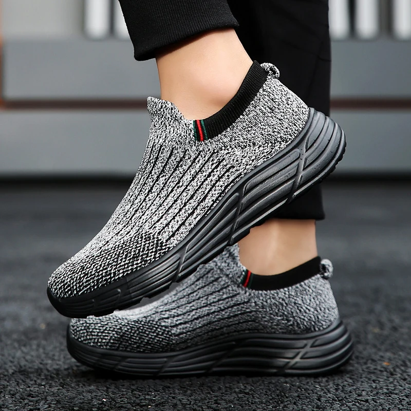 Men Daily Mountain Walking Shoes Simple Solid Color Design Non Slip Wear Resistant Outdoor Sneakers