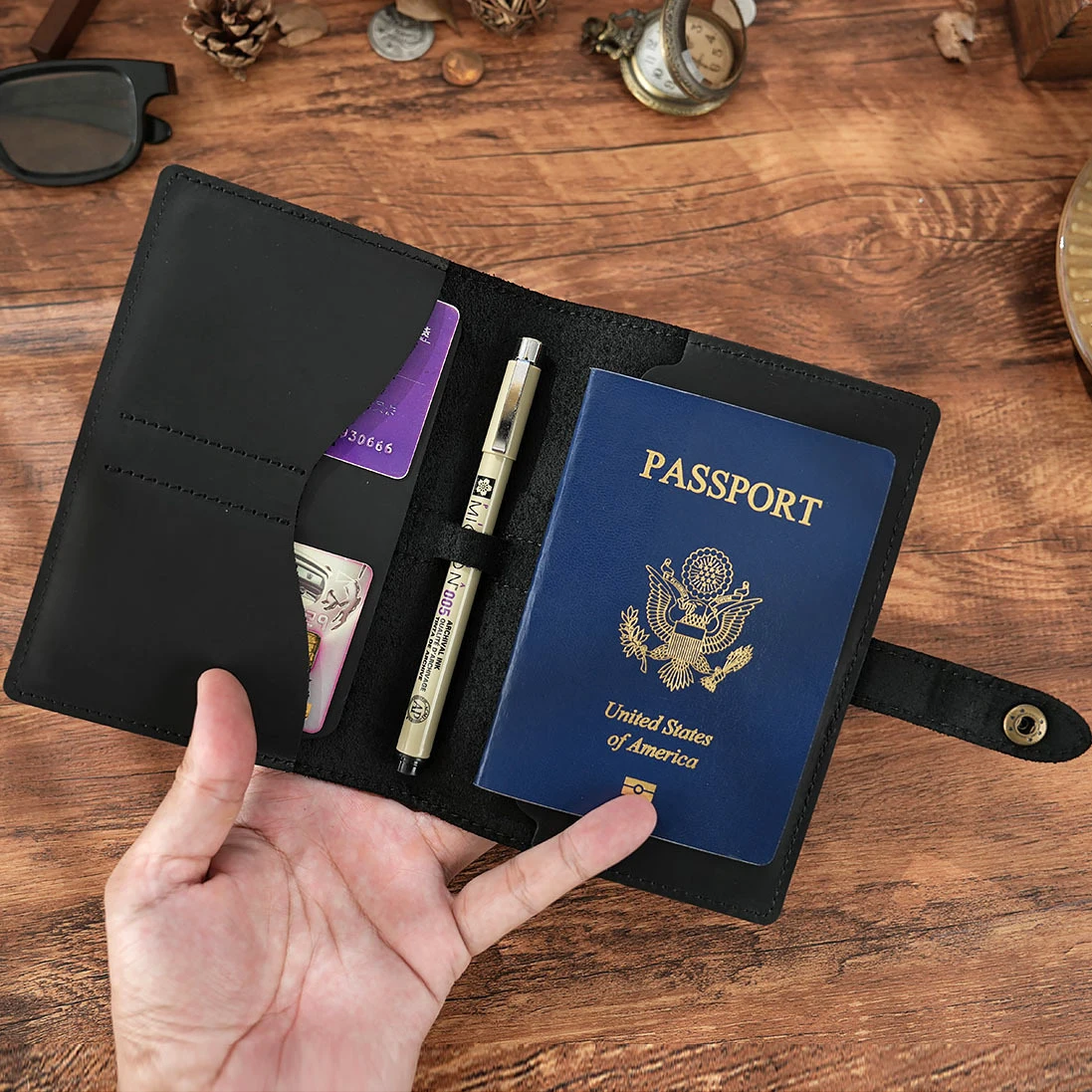 Vintage Genuine Full-Grain Leather Travel Journal - 16x11.5x2cm Notebook, Passport Cover, Writing Diary for Outdoor Adventures, — zdjęcie produktu 3