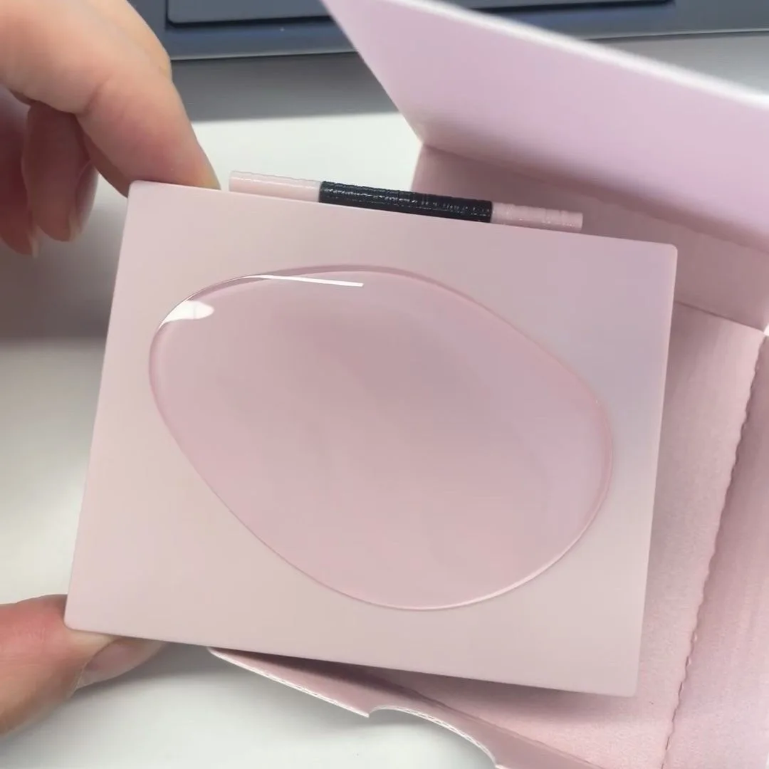 マリー・ダルガー 4色アイシャドウパレット スムースファイン オリジナルメイクアップ 優しいデイリーメイクアップ 明るくする輪郭化粧品 美容