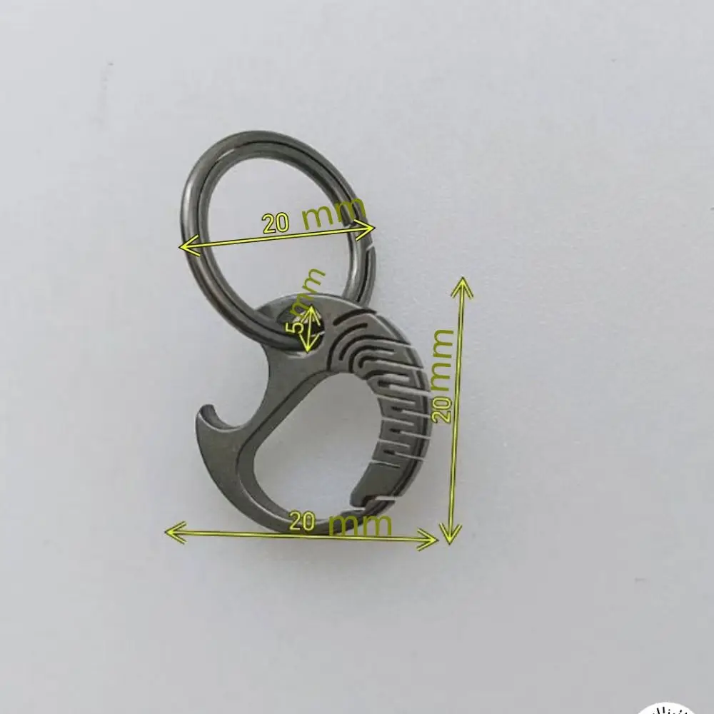 Llavero de titanio con mini hebilla ligera – regalo práctico - imagen 4