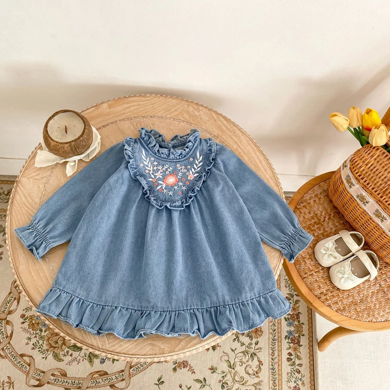 Autumn new style 0-3 years old baby clothes baby girl flower embroidery denim skirt Western style all-match girl dress