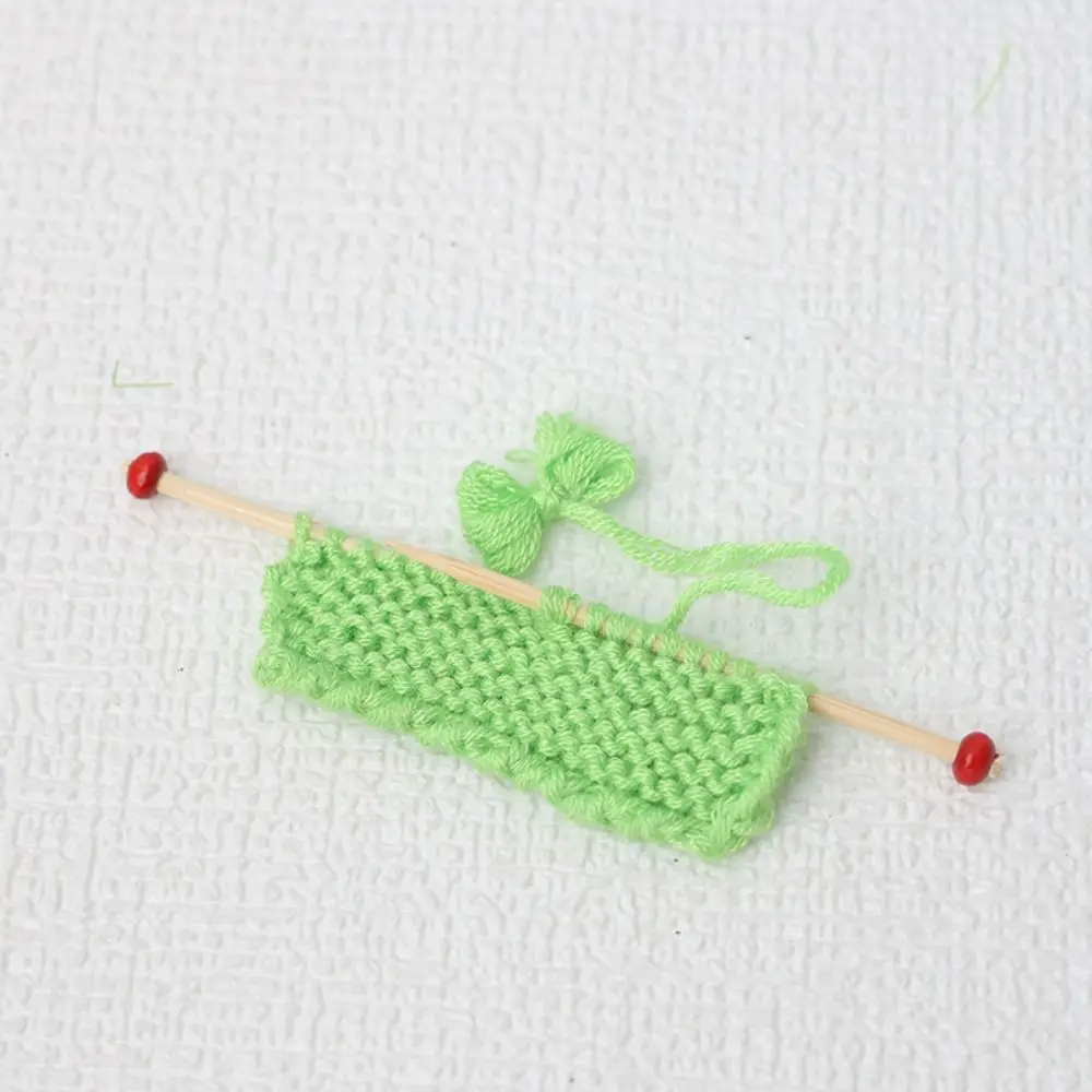 Thick Thread Miniature Knit Sweater Model Imitation Handicraft Dollhouse Miniature Handmade Knitted Colorful Scene Props