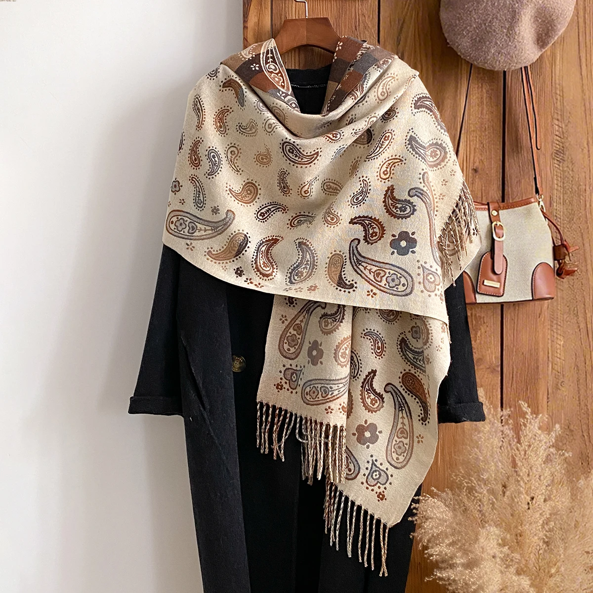 

Шарф с принтом пейсли в национальном стиле, мягкая теплая длинная шаль из пашмины с кисточками, осенне-зимнее уличное холодостойкое ветрозащитное одеяло