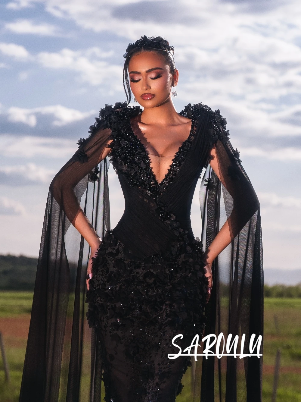 

Luxury Black Prom Dress With Cape Sleeves Sexy Deep V Neckline 3D Flower Appliques Beaded Mermaid Evening Gown Customized