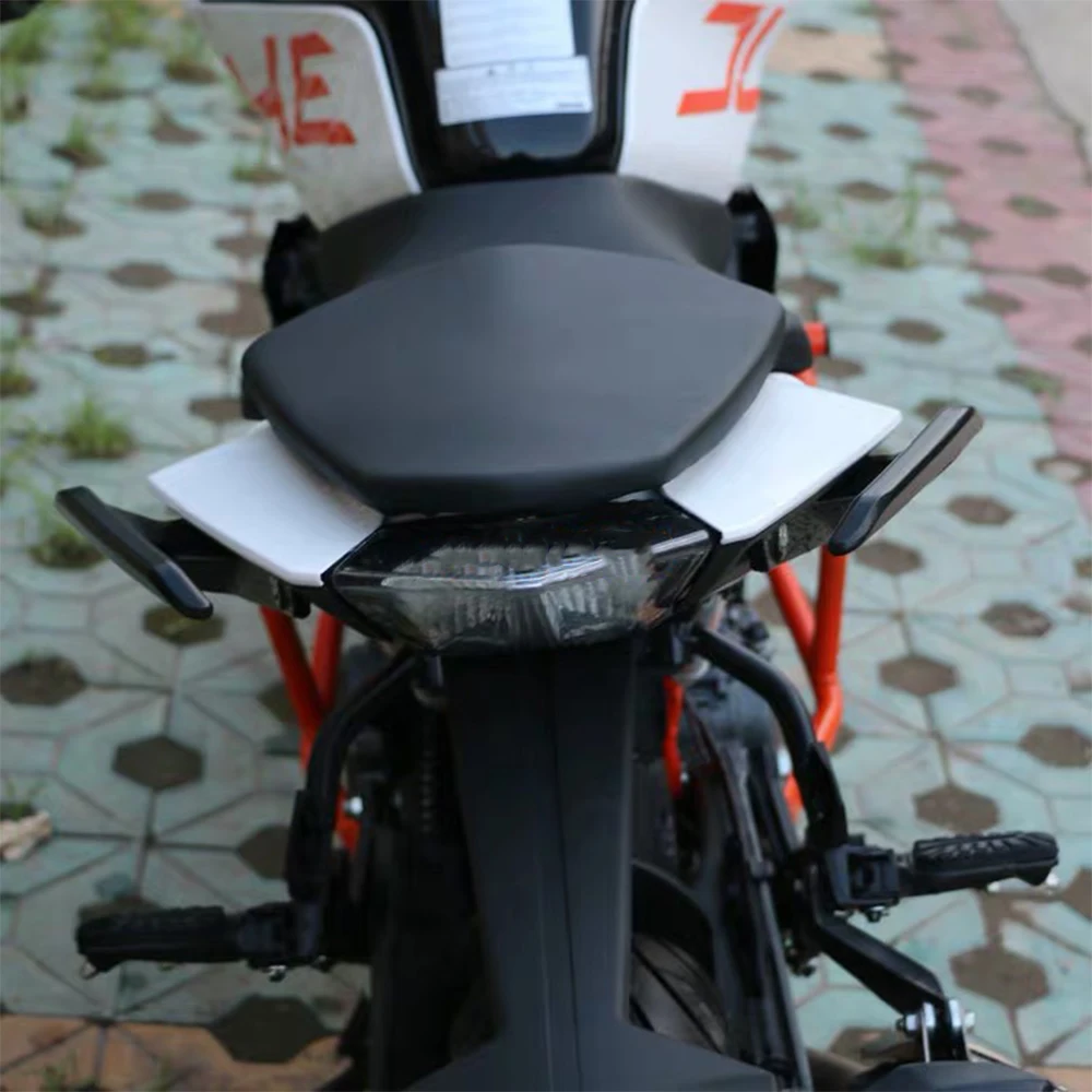 

For KTM 2017-2023 Duke 390 250 125 Motorcycle Rear Grab Bar Passager Handle Rails Fit 125 250 390 Duke 2017-2023 2022 2021 2020