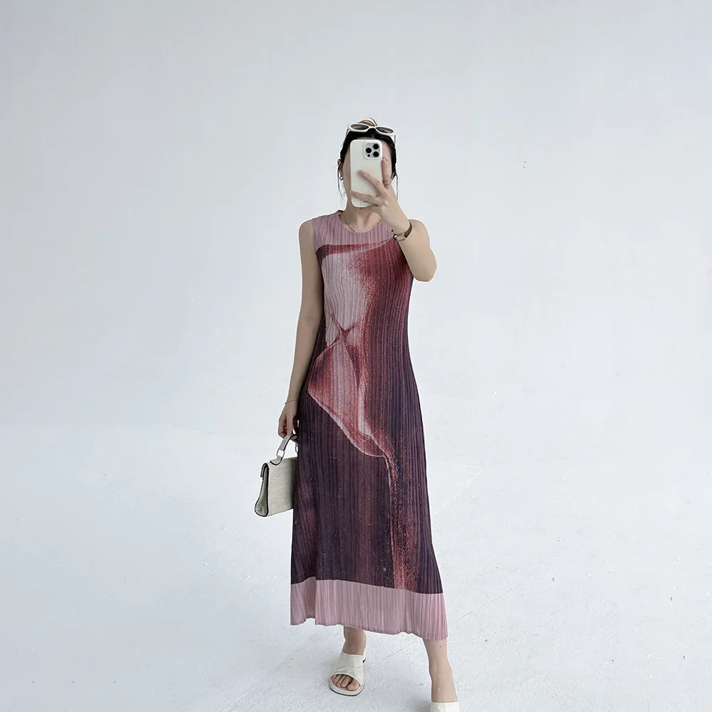 

Miyake Pleated Dress Women 2026 Summer New Style Retro Elegant Printed Design Round Neck Sleeveless Slim Long Skirt for Women
