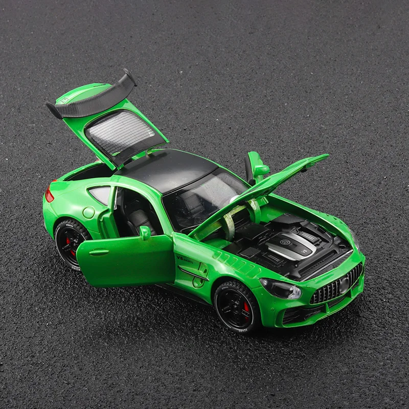 Modèle en alliage de voiture de sport AMG 1:18, son et lumière cool, intérieur simulé, restauration des détails, ornements de bureau exquis