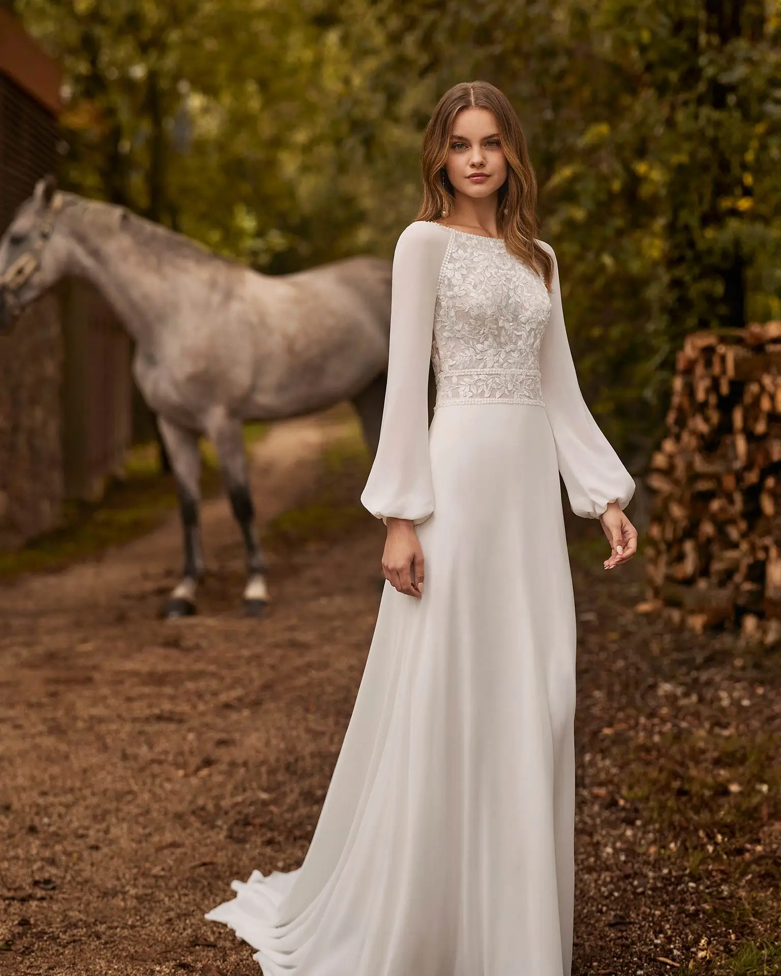 Charmante trouwjurken voor dames A-lijn O-hals vestido de novia met kantapplicaties op maat gemaakte rugloze gewaden de mariée