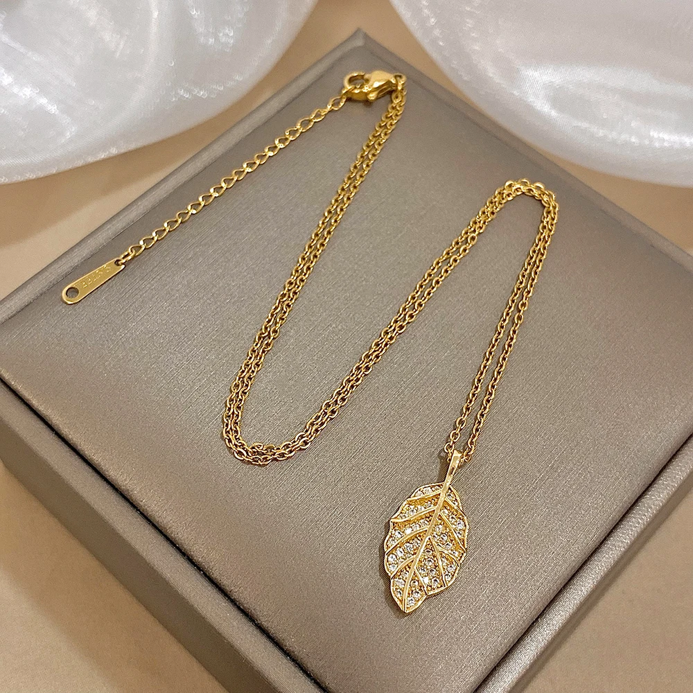 Fashion Chic Rhinestone Leaves Pendant Golden Chain Stainless Steel Necklaces for Women Temperament Jewelry Gift