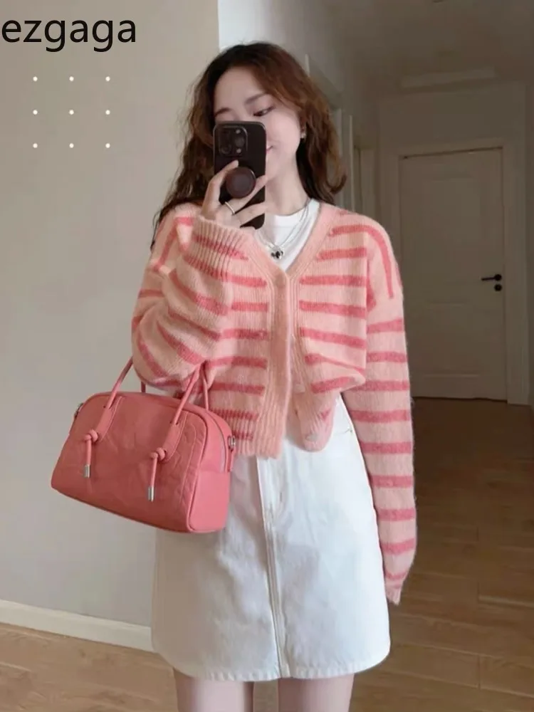 

Ezgaga Cropped Cardigan Women Striped V Neck Outwear Autumn Winter Fashion Chic Knitted Sweater Sweet Elegant Ladies Casual