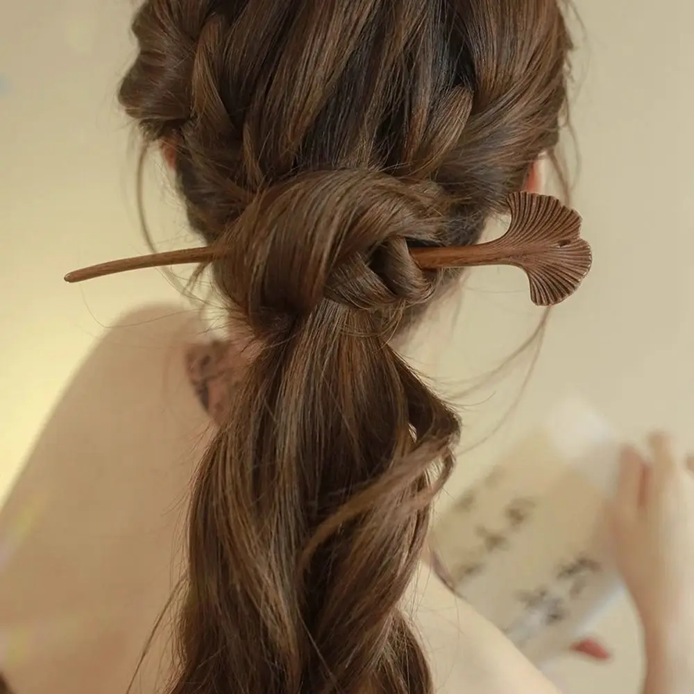عصا شعر خشبية كلاسيكية على شكل فراشة حيوانات على الطراز الصيني دبوس شعر أرنب للشعر الطويل أغطية رأس هانفو للفتيات