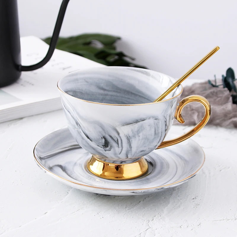 Nordic Ceramic Coffee Cup and Saucer Set Modern Luxury High Quality Coffee Cups Home Creativity Platillo De Taza Mugs Cute Cup