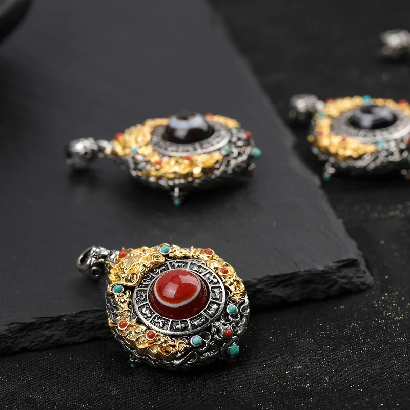 Tibetan-Style Pendant Necklace Charm, Featuring An Eight Trigrams Design Inlaid With Agate, A Decorative