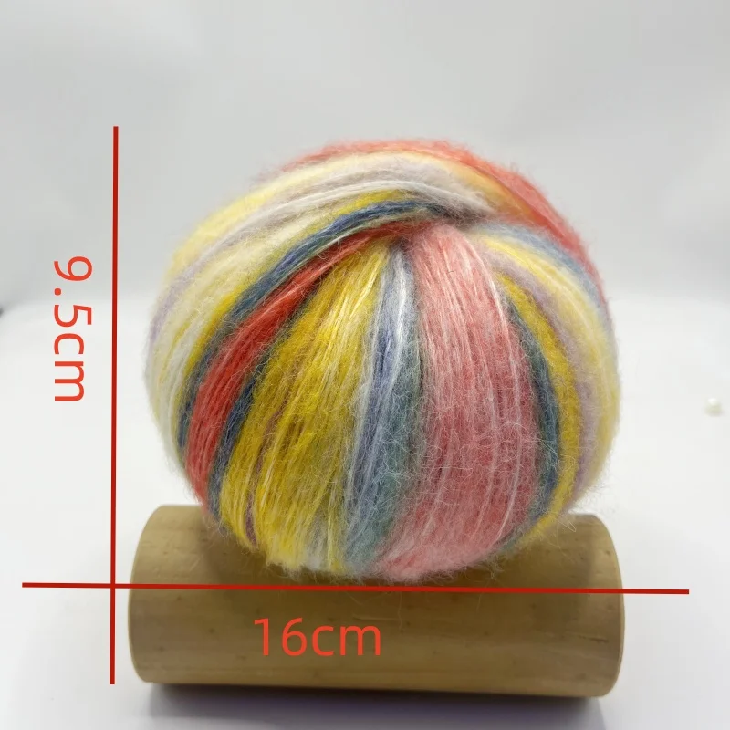 The Large Cloud Ball of Yarn, with Each Ball Weighing 100 Grams, and a Length of 350 Meters