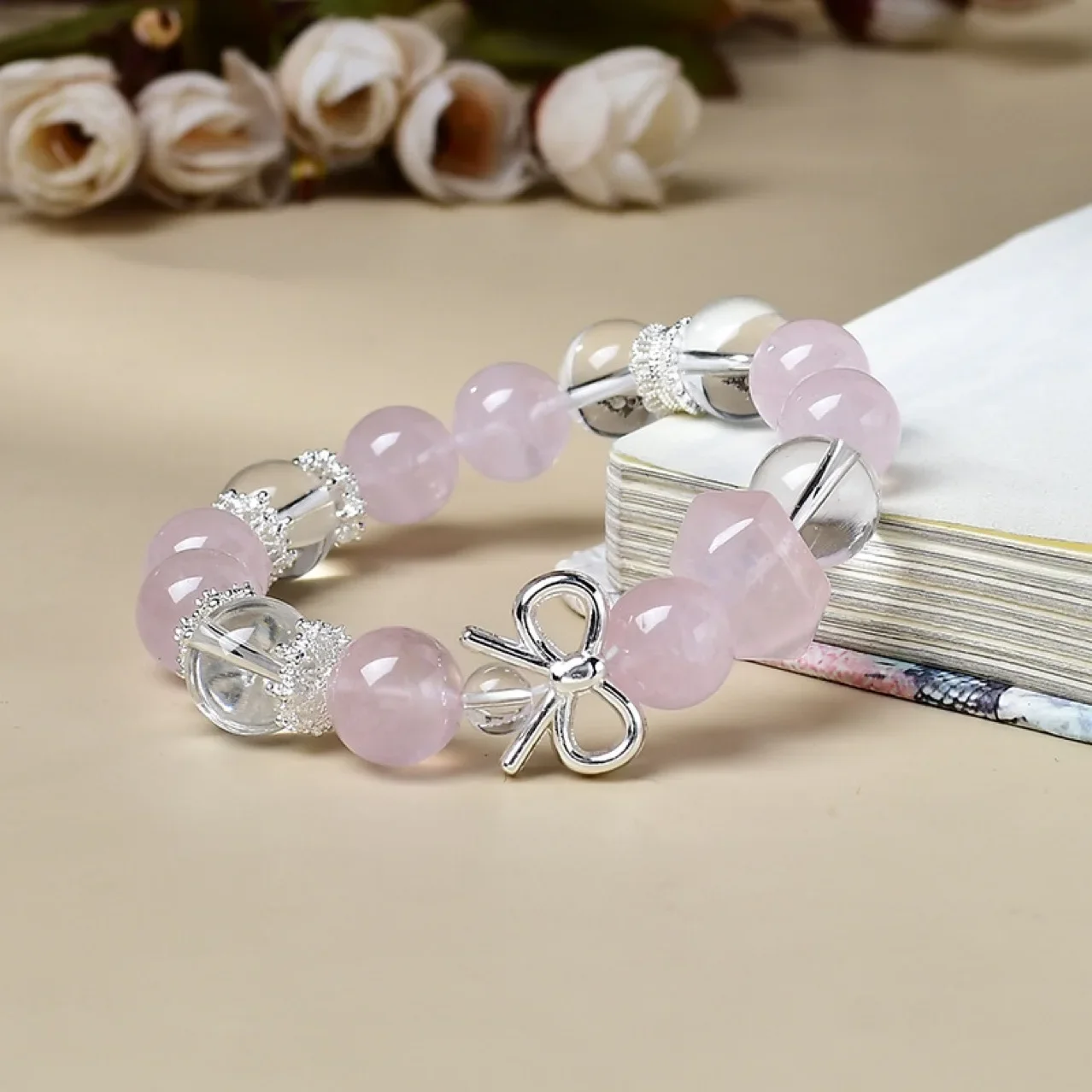 

Natural Powder Crystal White Crystal Bracelet Women's Light Luxury Fashion Lucky Bracelet