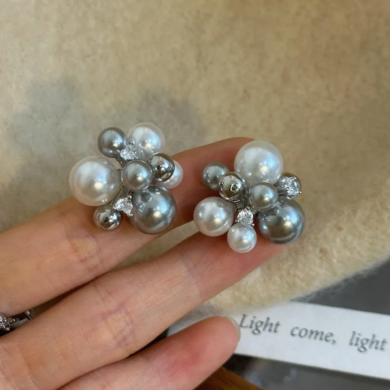 Irregular Metal Pearl Crystal Earrings European And American Style Personalized Fashion Stud Earrings Girls Travel Accessories