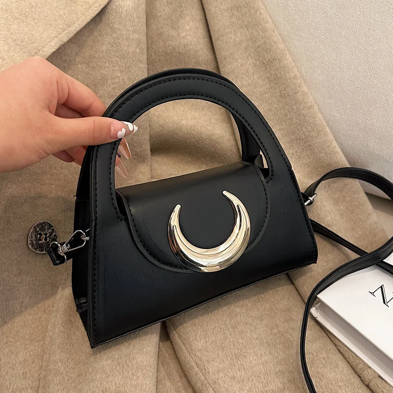 

Fresh Style Women’s Shoulder Bag Pure Color High-End Moonlock Clutch Versatile Underarm Purse Minimalist Crossbody Handbag