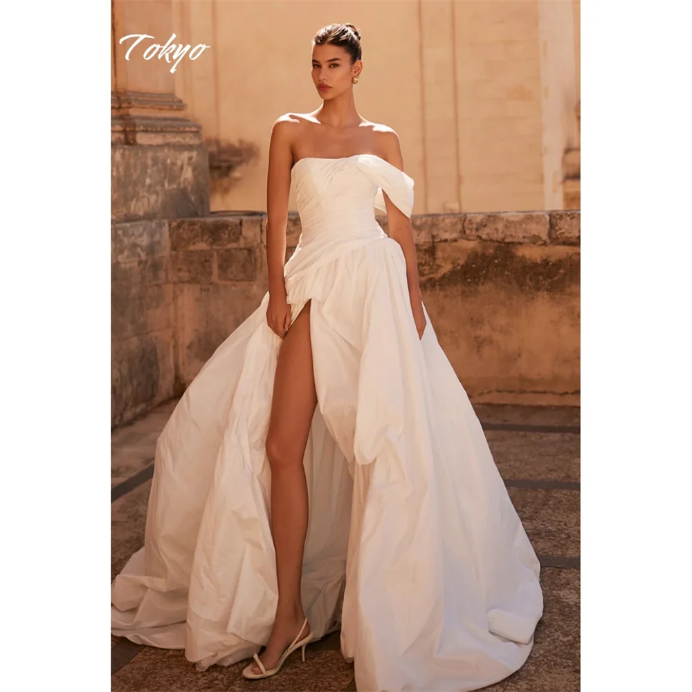 Abito da sposa monospalla bianco personalizzato Tokyo senza maniche A-Line con cerniera posteriore Abiti da sposa 2025 Abiti da sposa con spacco alto laterale