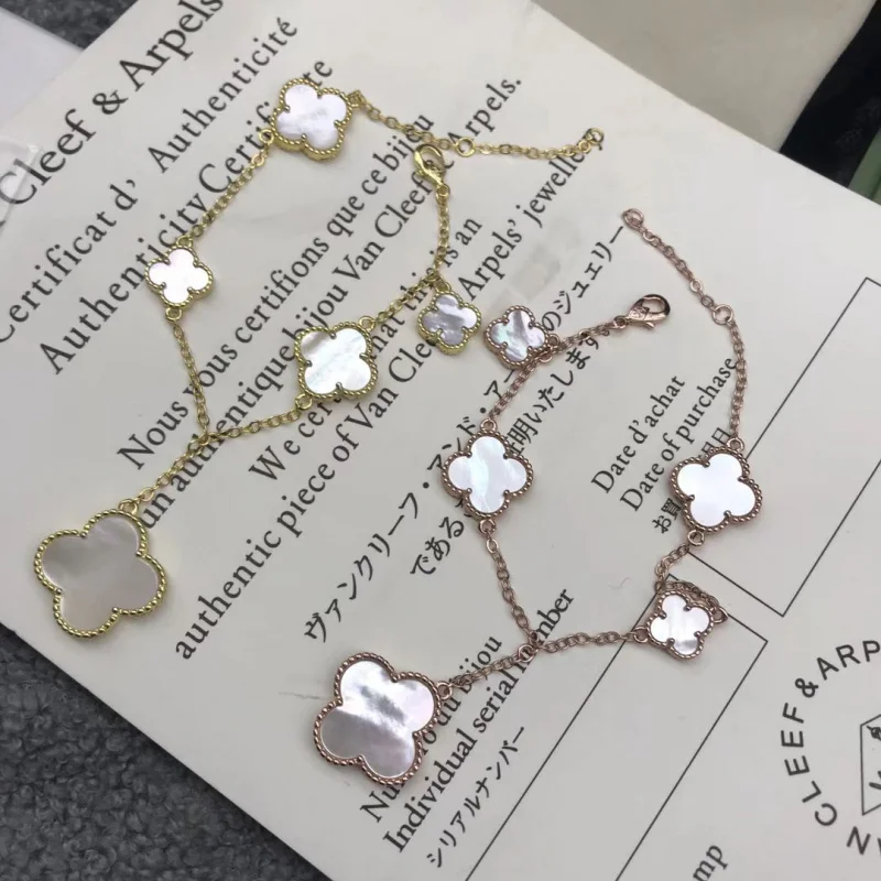 

Plated Lucky Five-Leaf Flower Stainless Steel Bracelet Women's Exquisite Five-Pointed Star Luxury Party Jewelry Gift