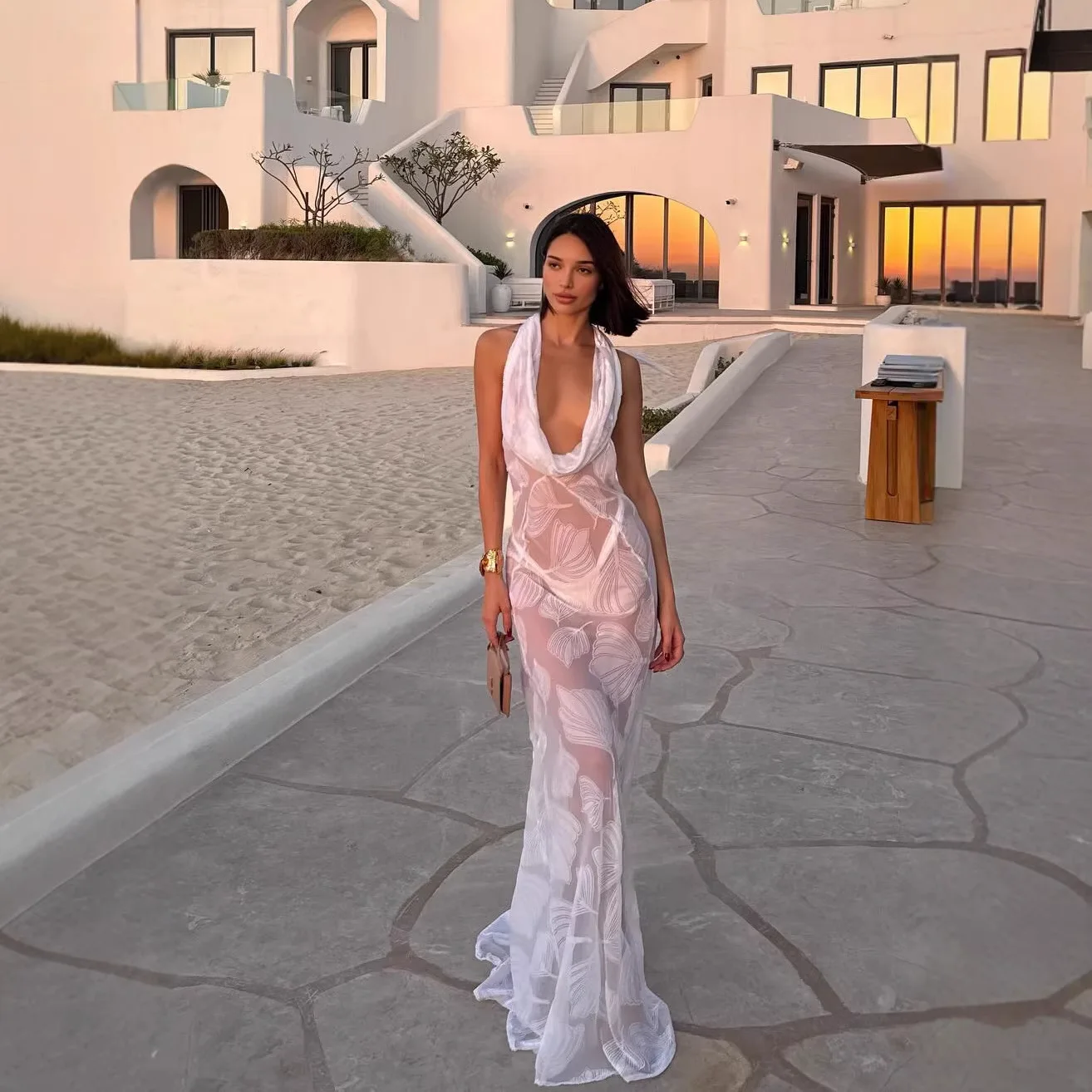 

2026 New Deep V Swinging Neck Beach Neck Dress