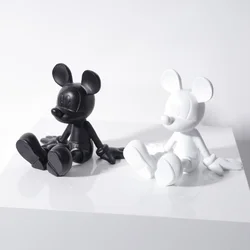 Disney Mickey siedzi rzeźba figurka kreskówka Anime mysz statua żywica Kawaii mysz pulpit akcesoria dekoracja modelu