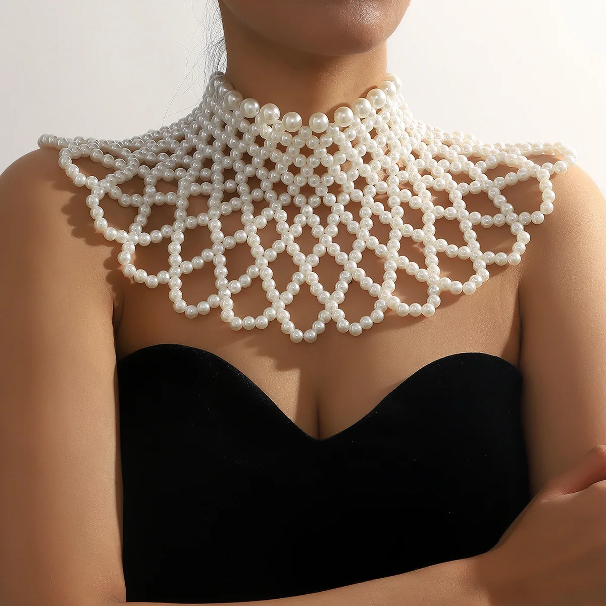

Jewelry Necklace Vintage Wedding Dress Cheongsam Dress Pearl Shawl Fan-shaped Hollow Necklace Body Chain