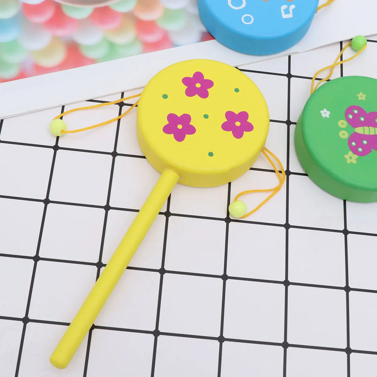 3 stücke Holz Rassel Trommel Für Baby Kinder Helle Farbe Hand Schütteln Pädagogisches Spielen Kreative Holz Musik Infant Geschenk