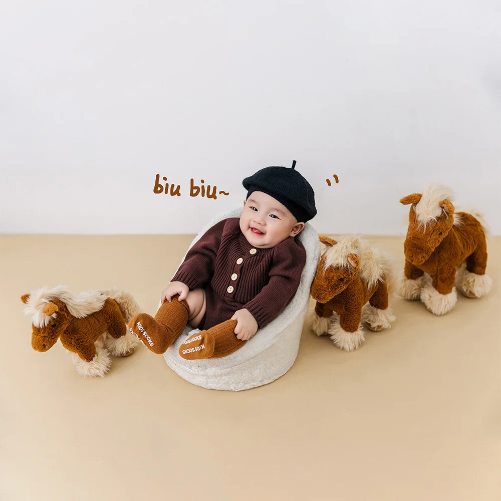 100 Days Baby Horse Theme Photography Props Brown Knit Romper+beret+socks Photo Set Plush Pony Props for Baby Milestone Shooting